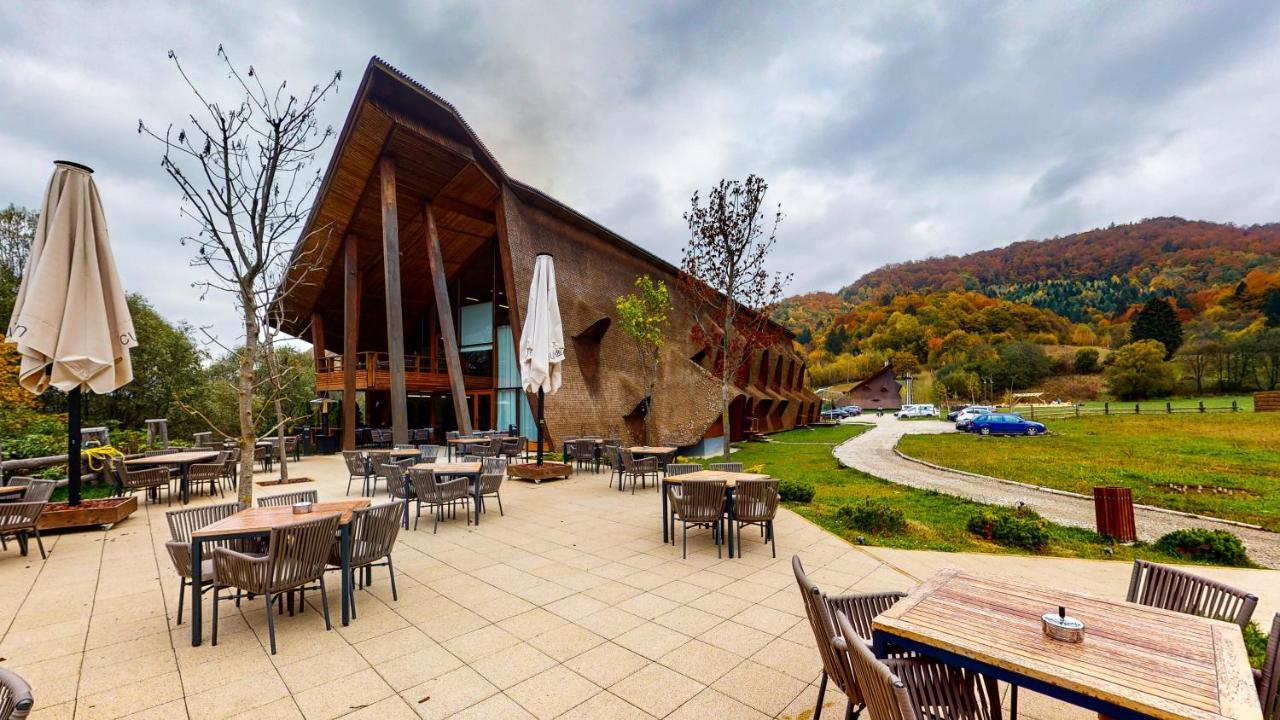 Hotel Cuibul De Lemn Rîşnov Esterno foto