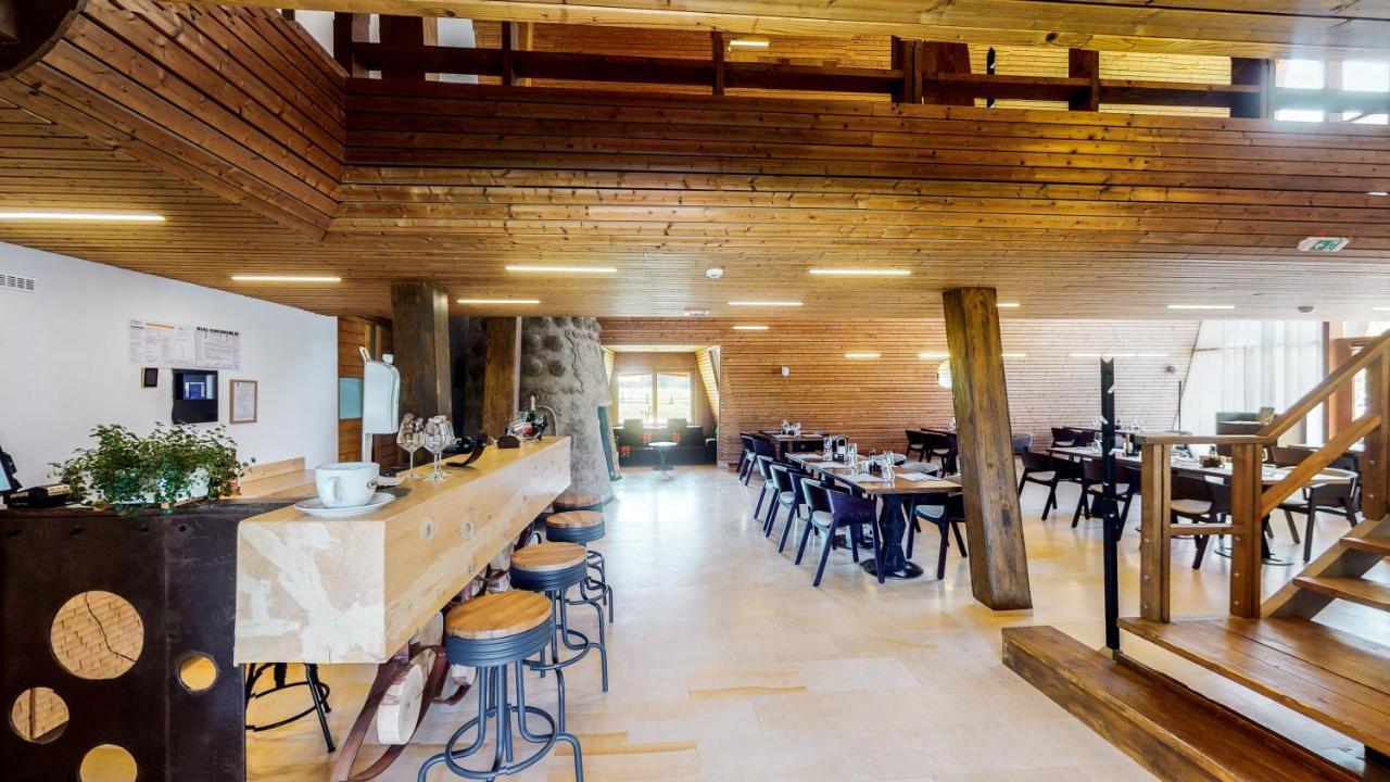Hotel Cuibul De Lemn Rîşnov Esterno foto