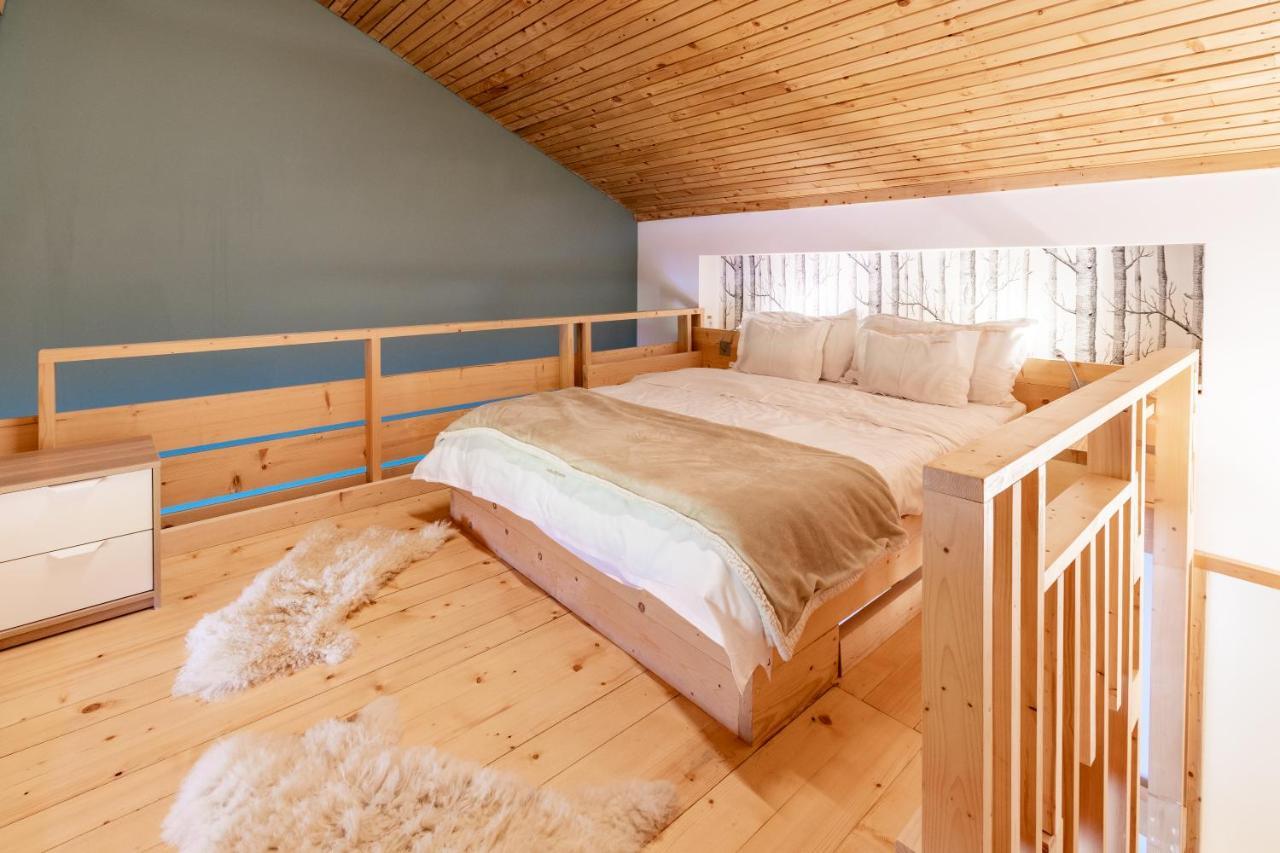 Hotel Cuibul De Lemn Rîşnov Esterno foto